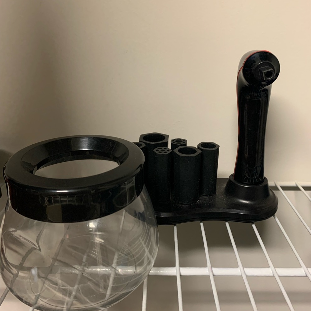 automatic makeup brush cleaner